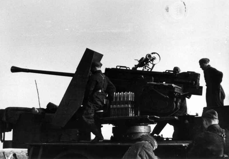 Flak-37-cm.jpg