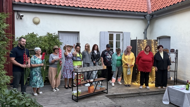 Ziru amatierteātra “Vērmeles”izrāde “Dārgumi”
