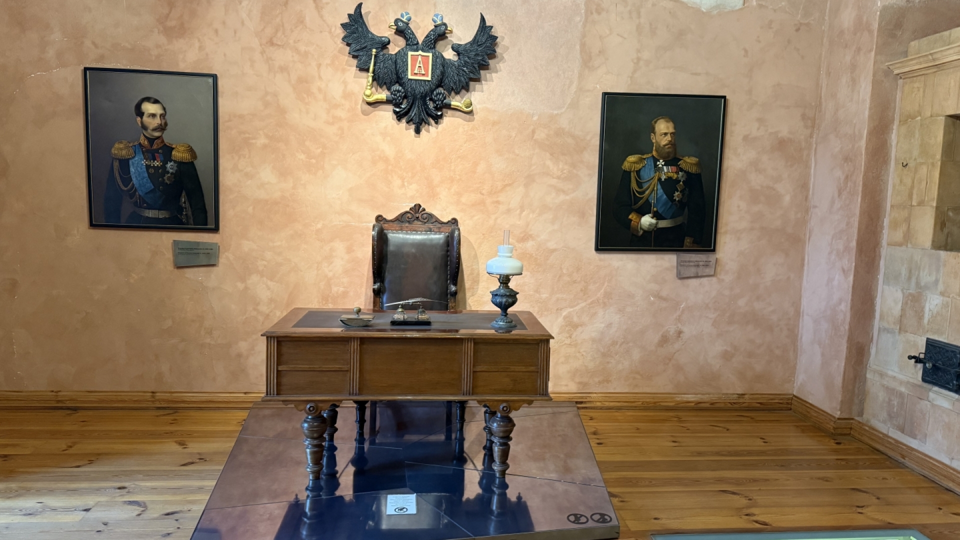 Ventspils muzeja foto arhīvs - Livonijas ordeņa pils ekspozīcija