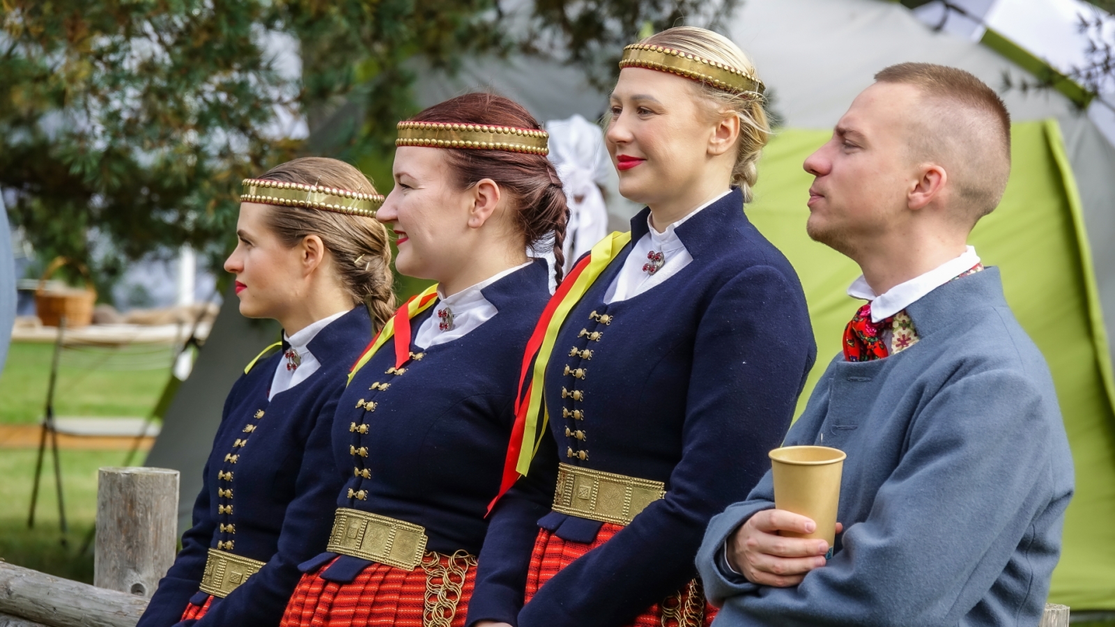 Suņu diena muzejā 