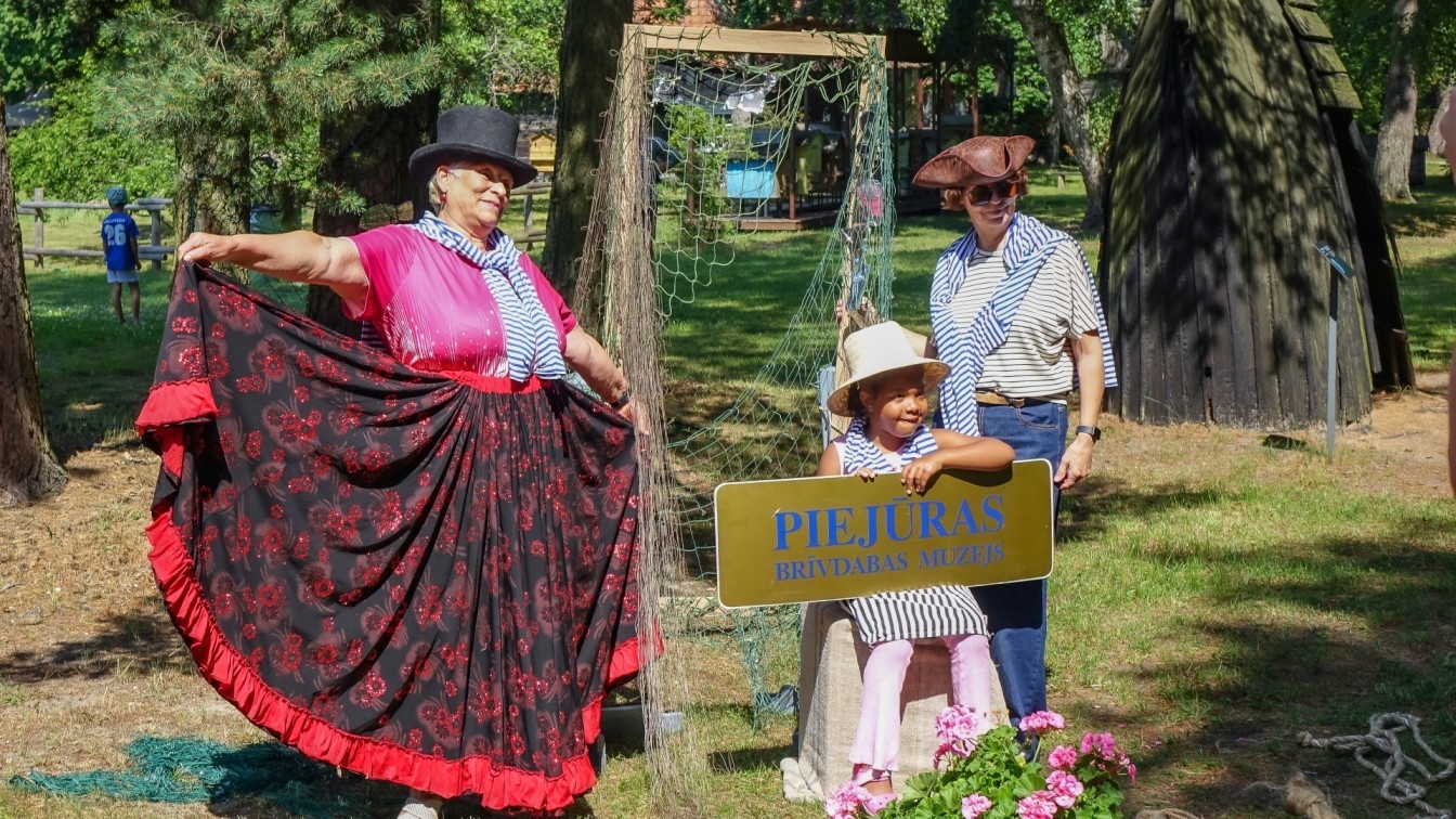 Mazie Jūras svētki Piejūras brīvdabas muzejā 