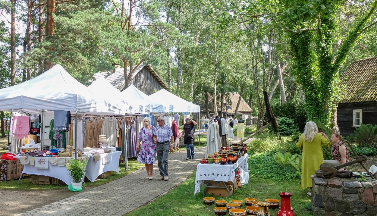 Piejūras brīvdabas muzejs - tirdzniecība 